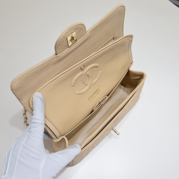 シャネルバッグ着用イメージ